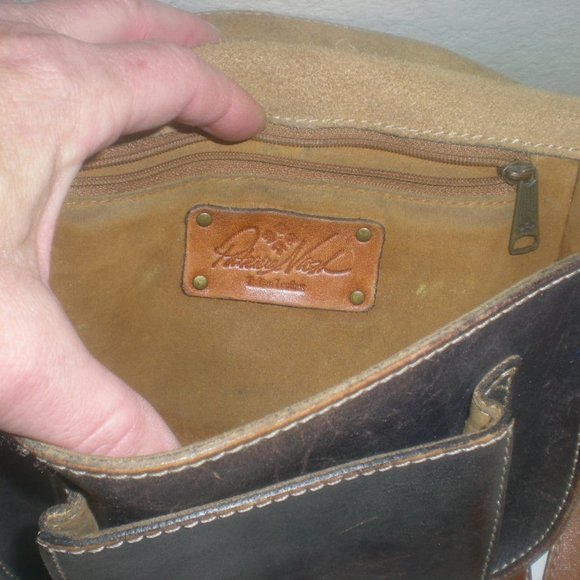 PATRICIA NASH Brand  Leather  Cross Body Handbag Purse - Picture 8 of 9